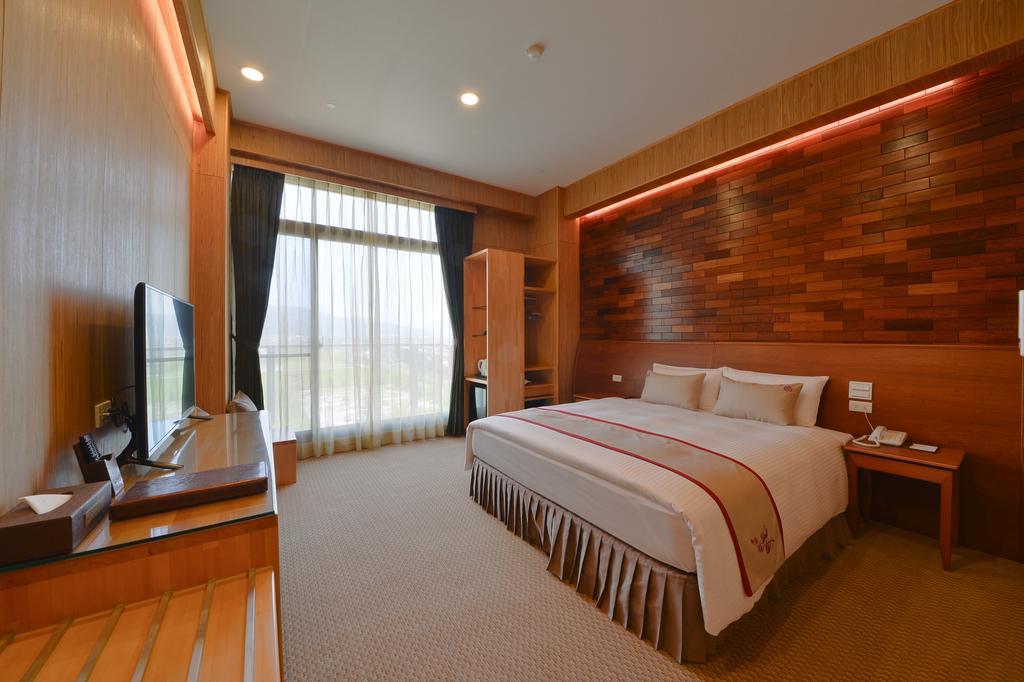 Shandori Hotel Джиаоси Екстериор снимка