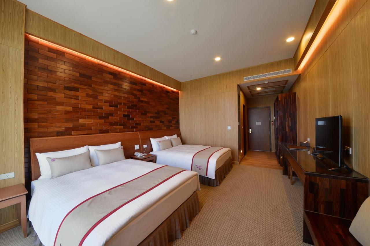 Shandori Hotel Джиаоси Екстериор снимка